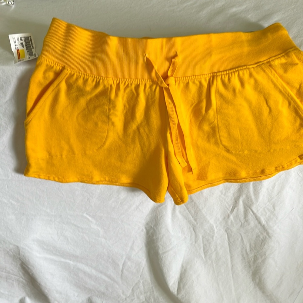 Tek Gear shorts NWT